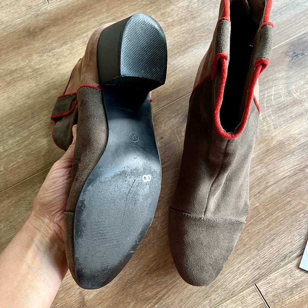 ANTHROPOLOGIE Vanessa Wu Colorblock Western Boots Size 38 Suede Beige - Picture 11 of 11